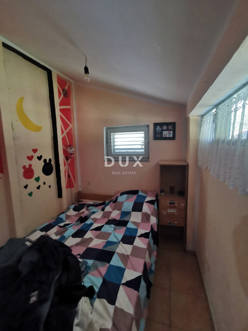 OTOK KRK, MALINSKA (zaledje) - Samostojna hiša z vrtom