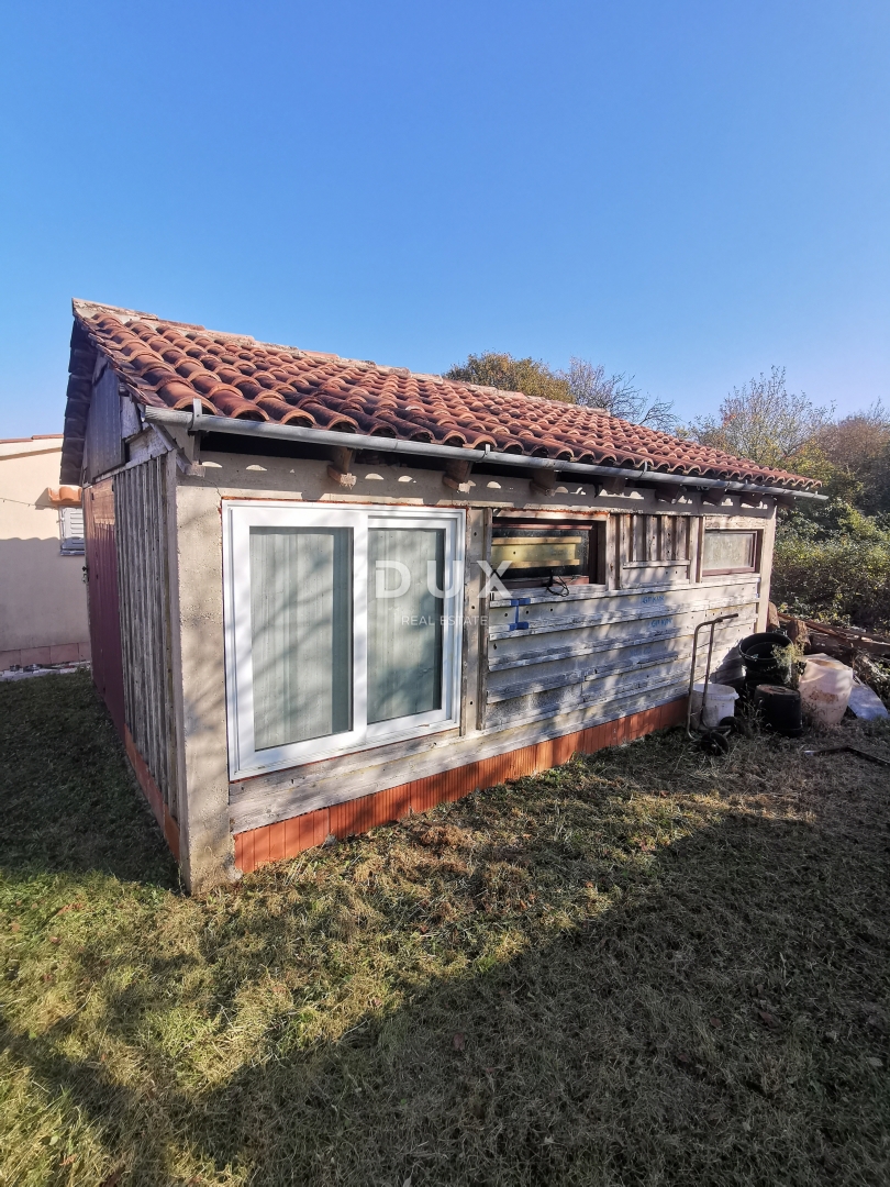 OTOK KRK, MALINSKA (zaledje) - Samostojna hiša z vrtom