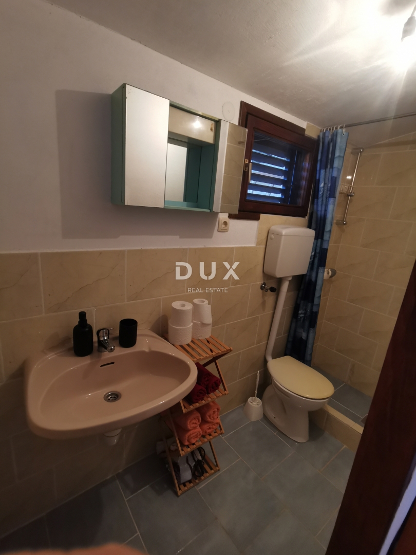 OTOK KRK, MALINSKA (zaledje) - Samostojna hiša z vrtom