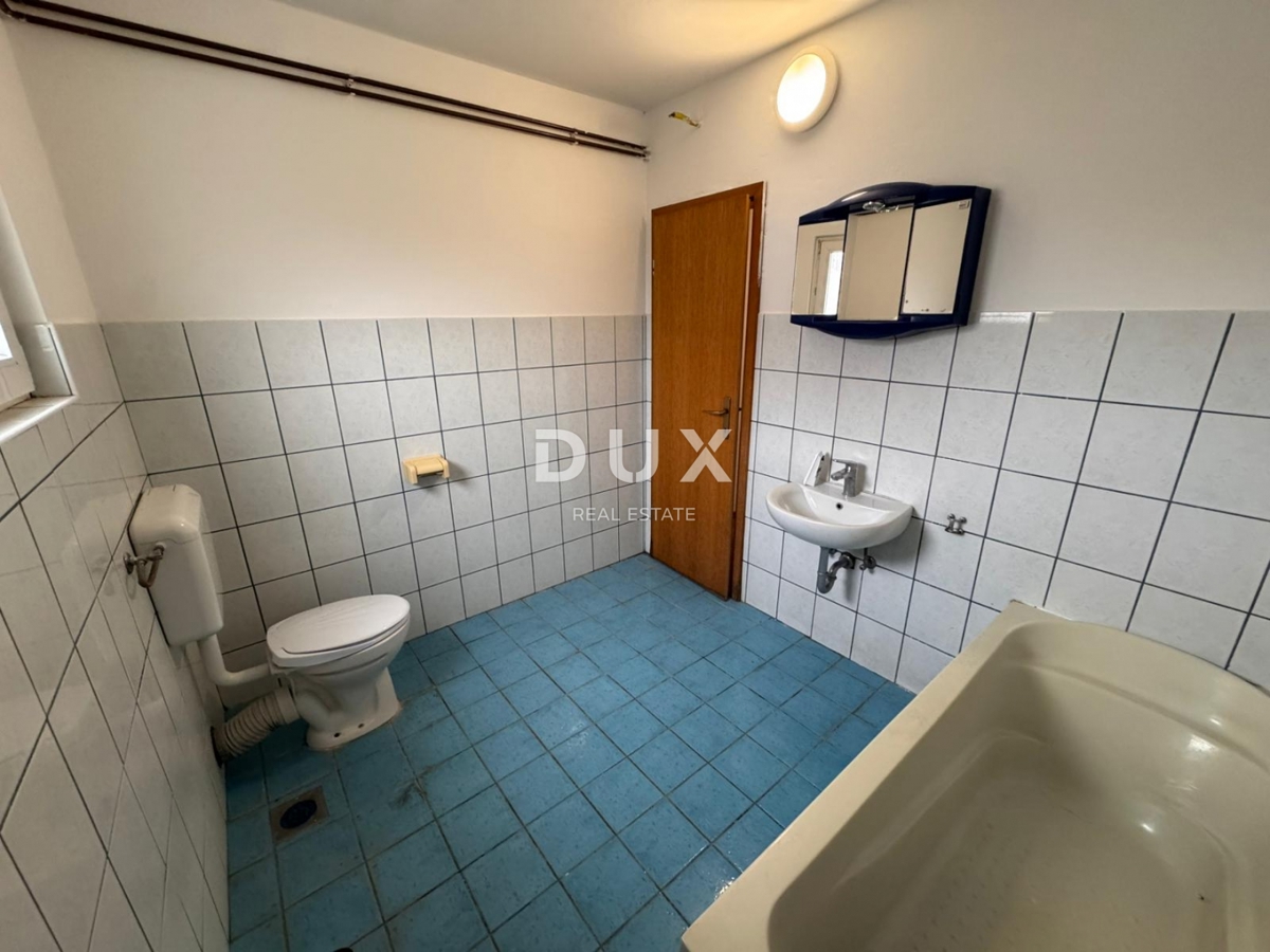 ZAGREB, DONJA DUBRAVA - dve hiši na mirni lokaciji