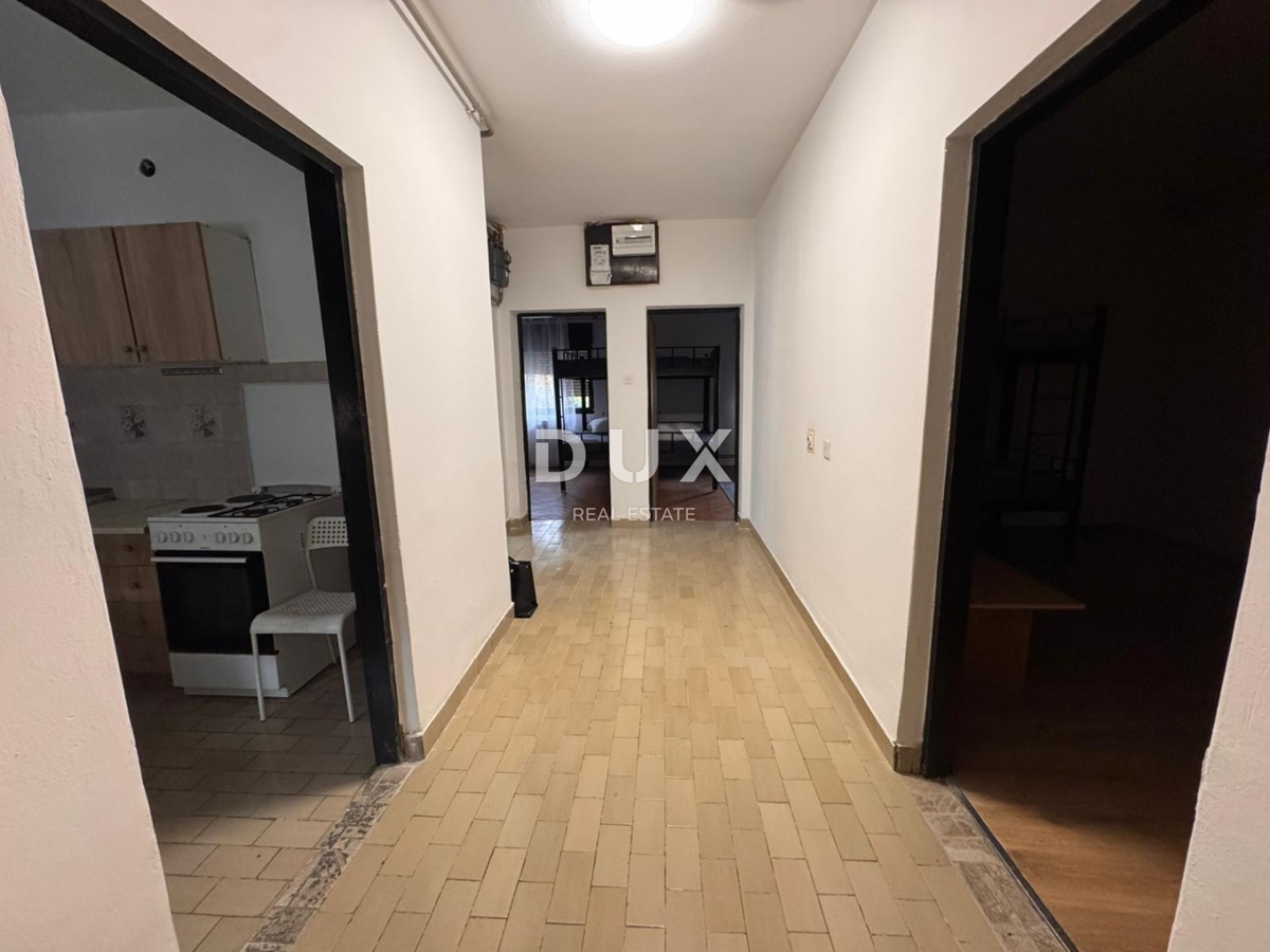 ZAGREB, DONJA DUBRAVA - dve hiši na mirni lokaciji