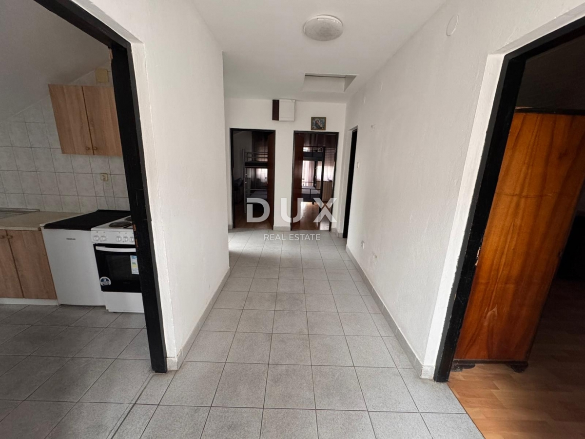 ZAGREB, DONJA DUBRAVA - dve hiši na mirni lokaciji