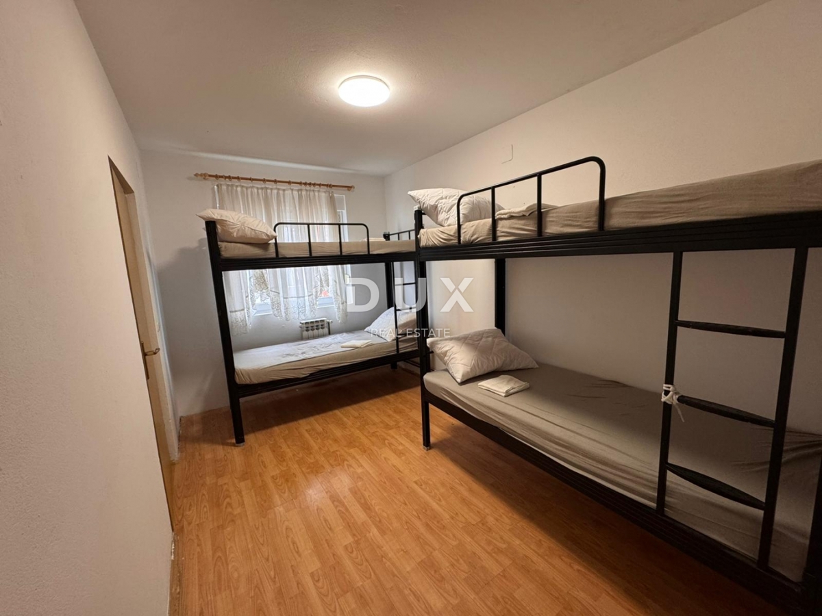 ZAGREB, DONJA DUBRAVA - dve hiši na mirni lokaciji