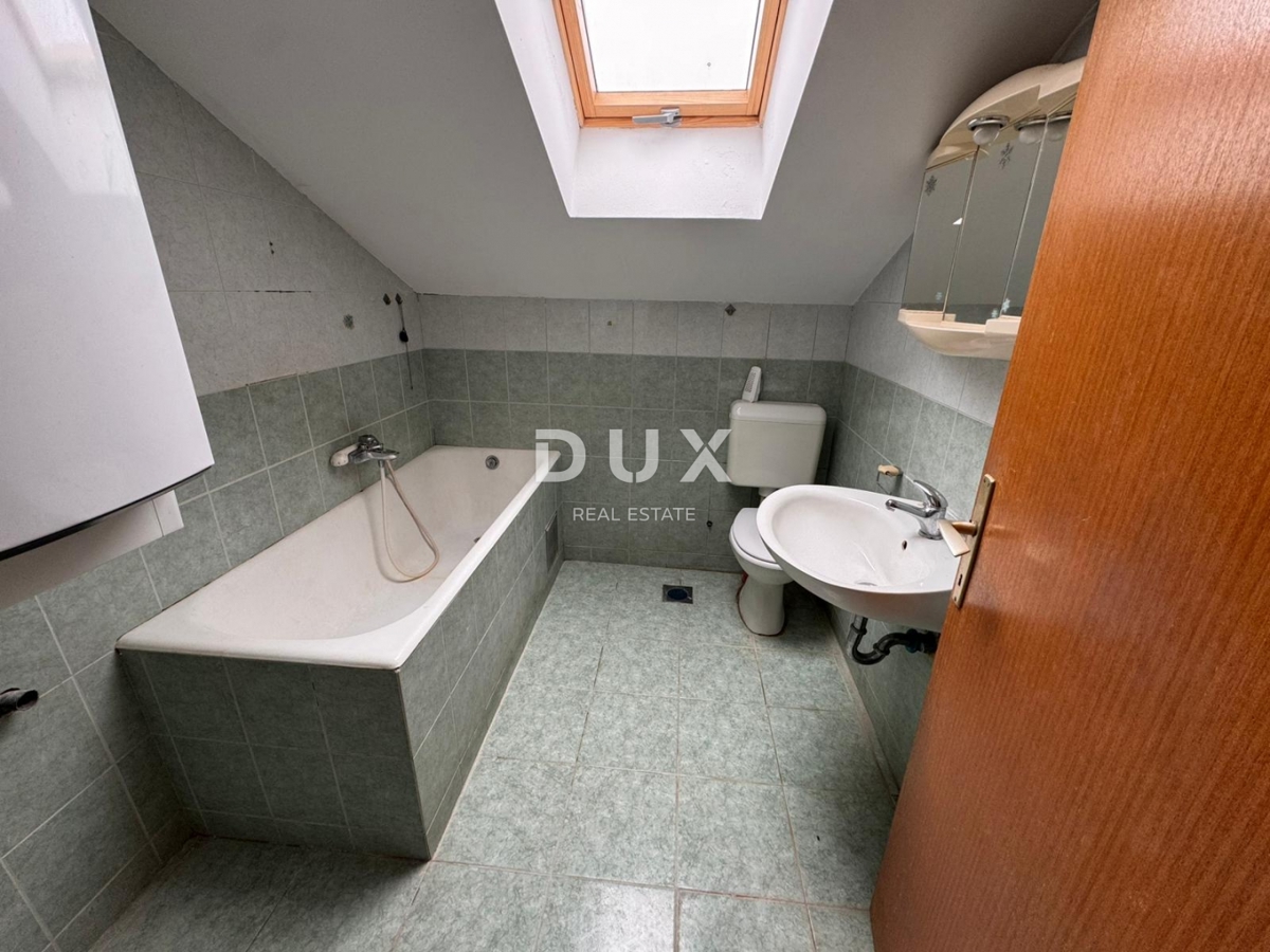 ZAGREB, DONJA DUBRAVA - dve hiši na mirni lokaciji