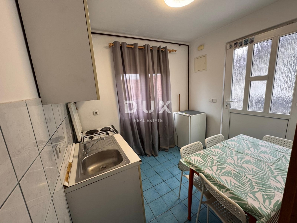 ZAGREB, DONJA DUBRAVA - dve hiši na mirni lokaciji