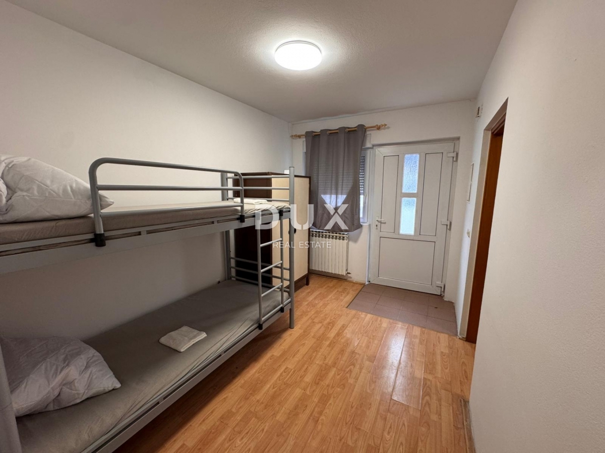 ZAGREB, DONJA DUBRAVA - dve hiši na mirni lokaciji