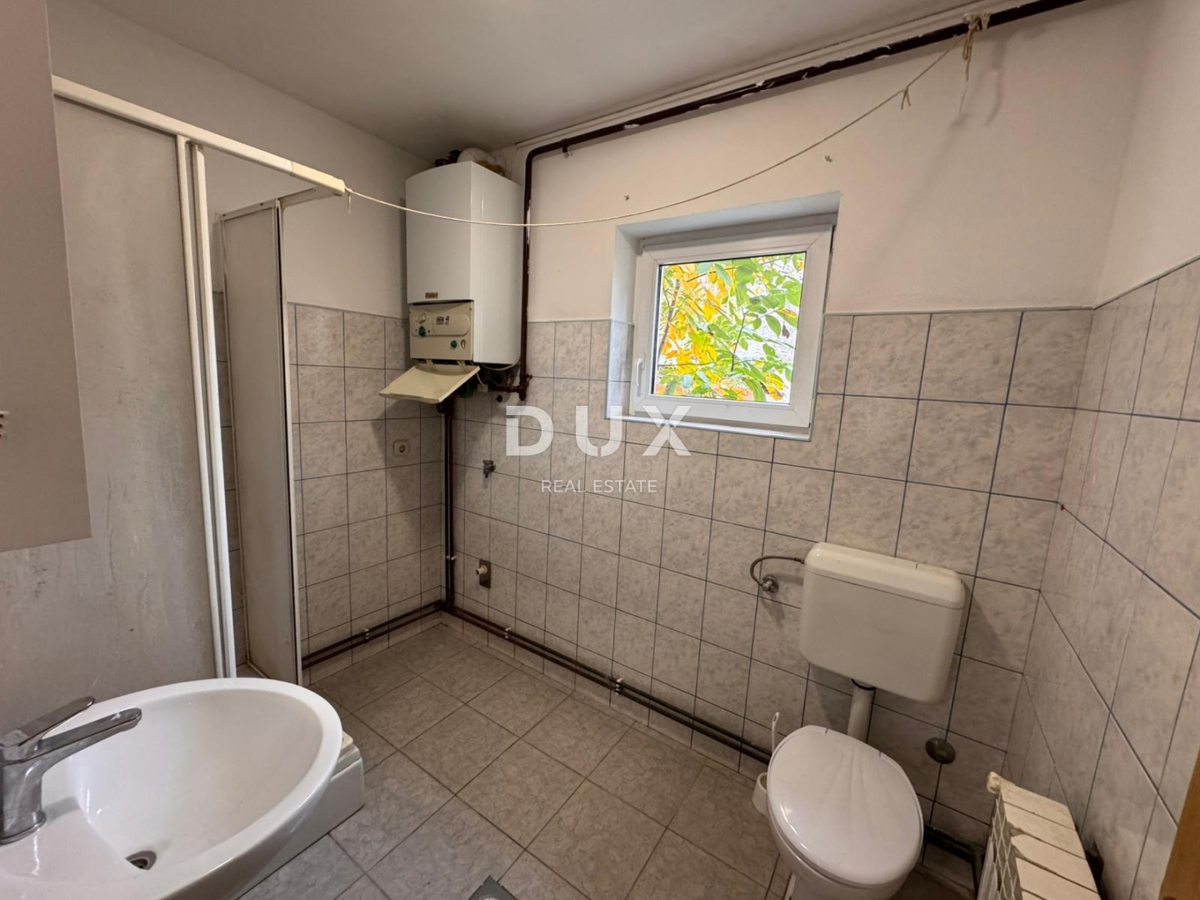 ZAGREB, DONJA DUBRAVA - dve hiši na mirni lokaciji