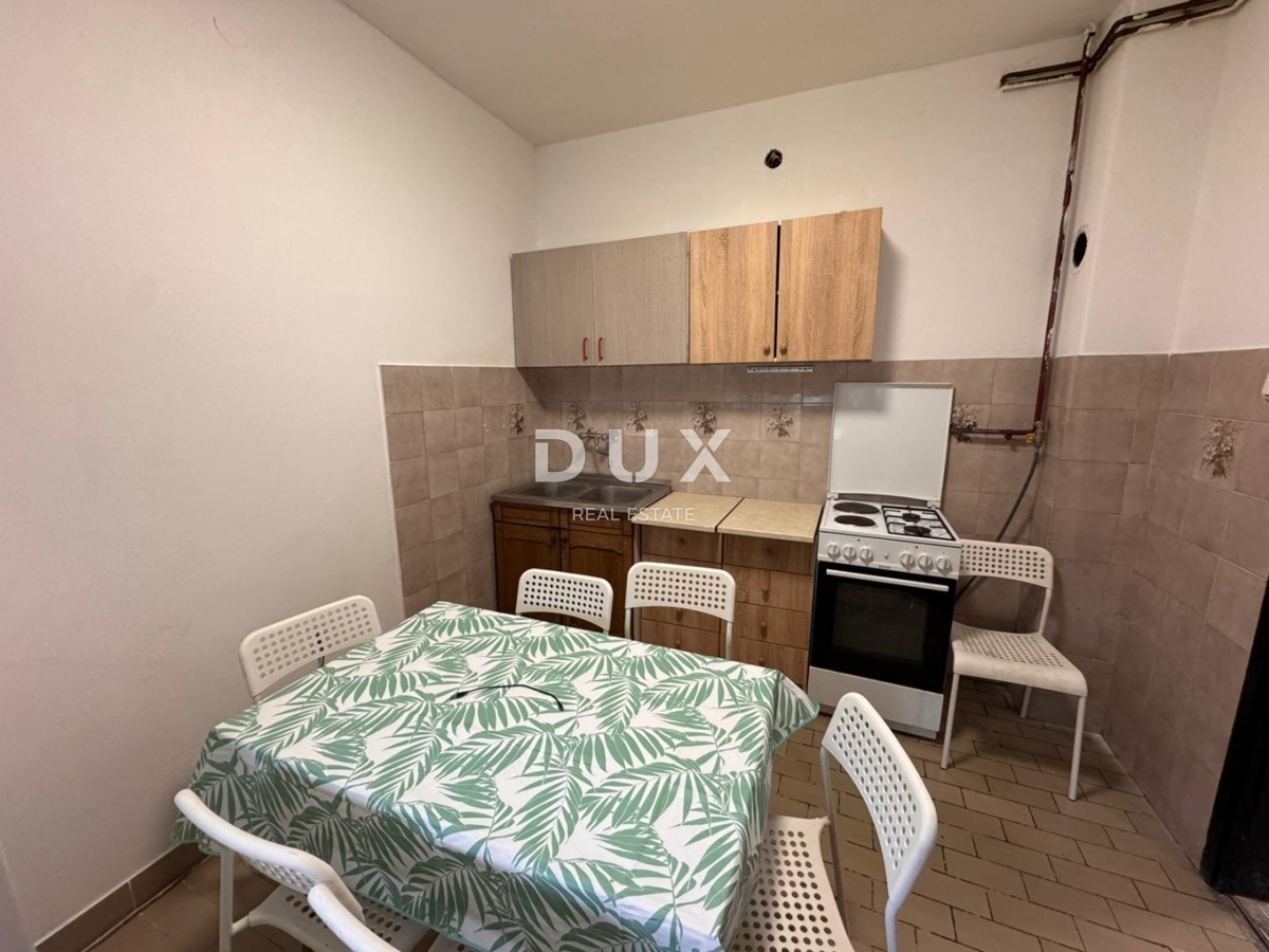 ZAGREB, DONJA DUBRAVA - dve hiši na mirni lokaciji