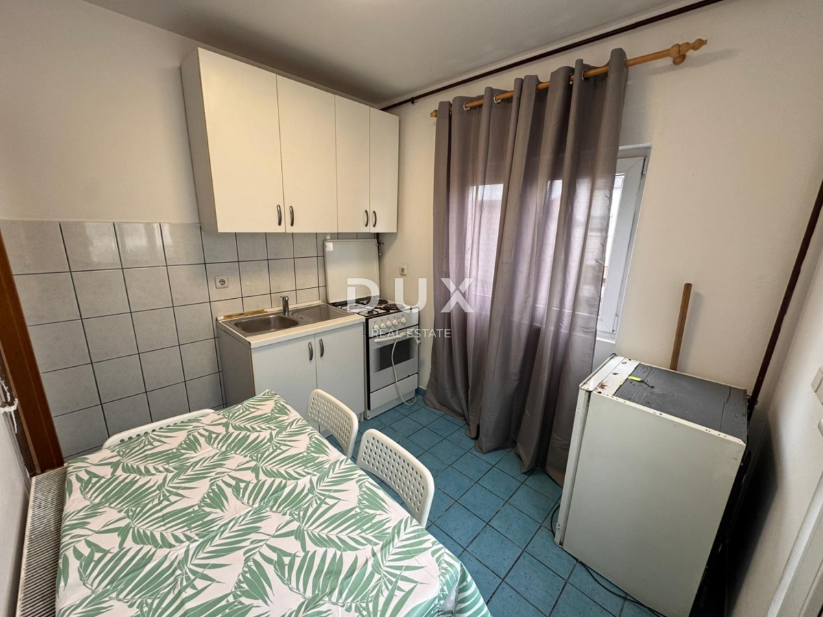 ZAGREB, DONJA DUBRAVA - dve hiši na mirni lokaciji