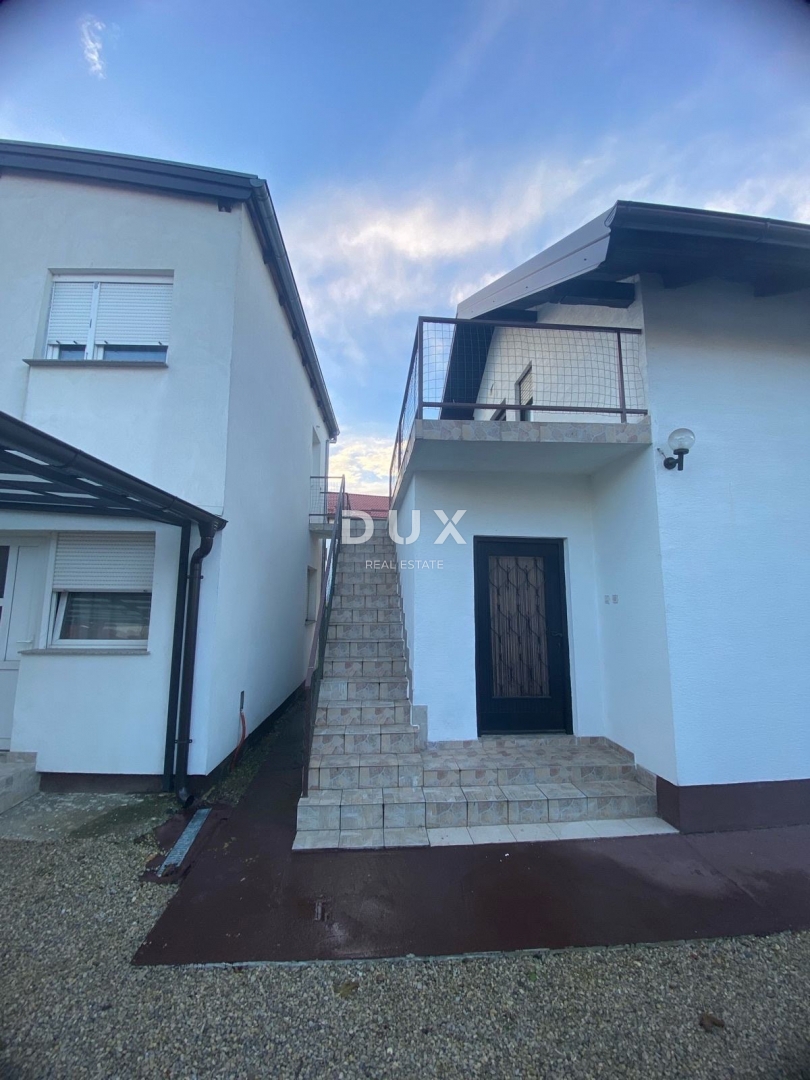 ZAGREB, DONJA DUBRAVA - dve hiši na mirni lokaciji