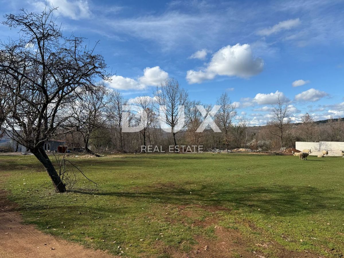 ISTRA, LABIN - Odlično zazidljivo zemljišče za gradnjo vaše oaze miru