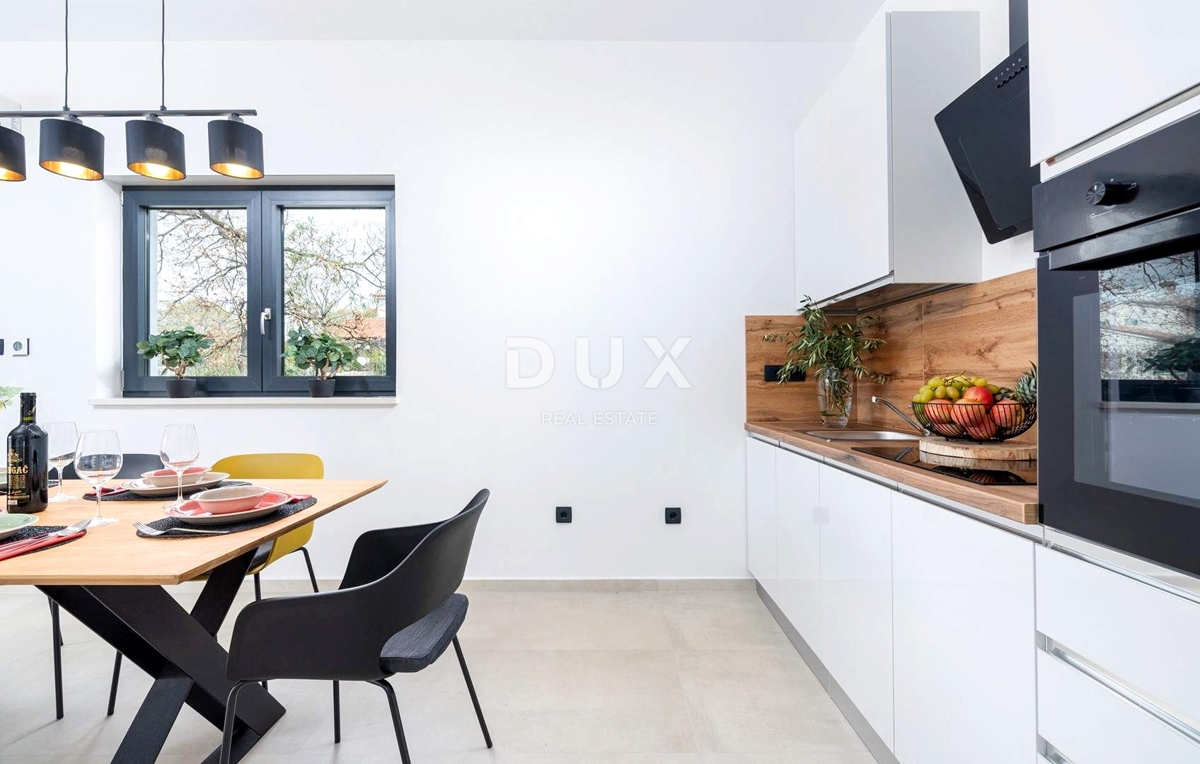 ISTRA, POREČ - Moderna hiša z bazenom