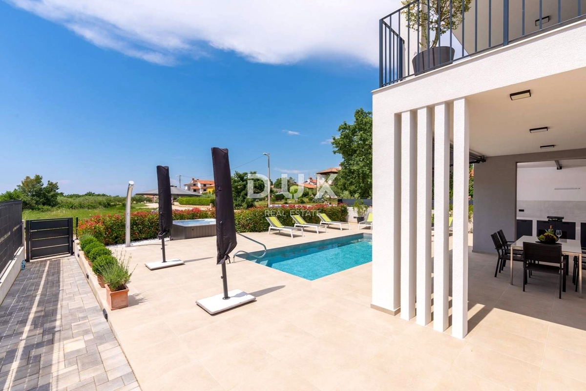 ISTRA, POREČ - Moderna hiša z bazenom