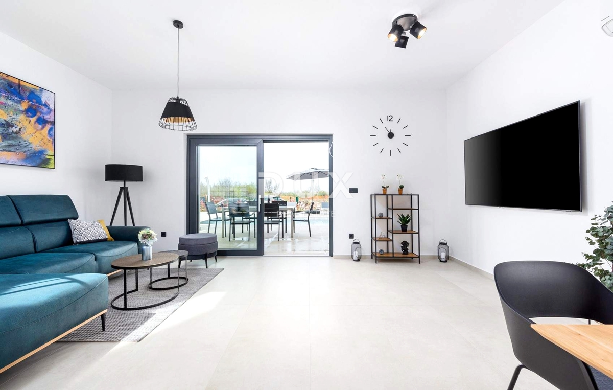 ISTRA, POREČ - Moderna hiša z bazenom