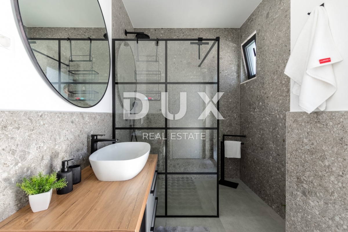 ZADAR, VRSI - Luksuzna vila s pogledom na morje