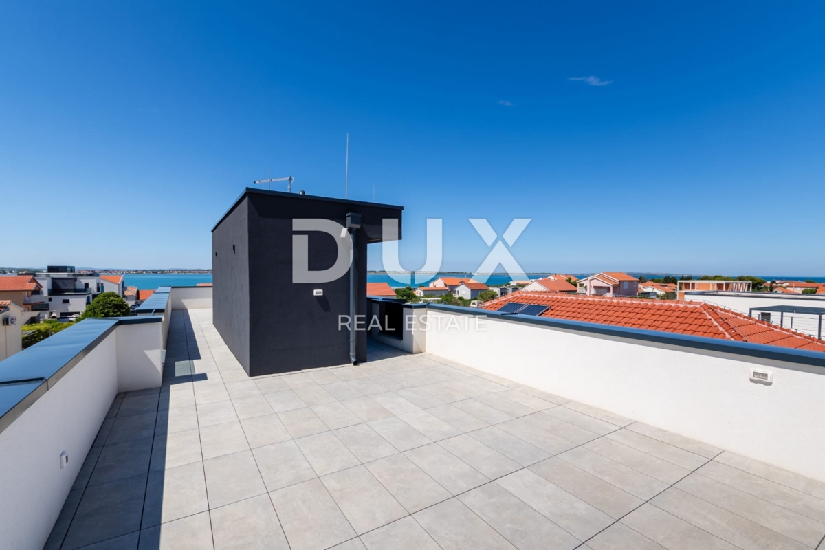 ZADAR, VRSI - Luksuzna vila s pogledom na morje