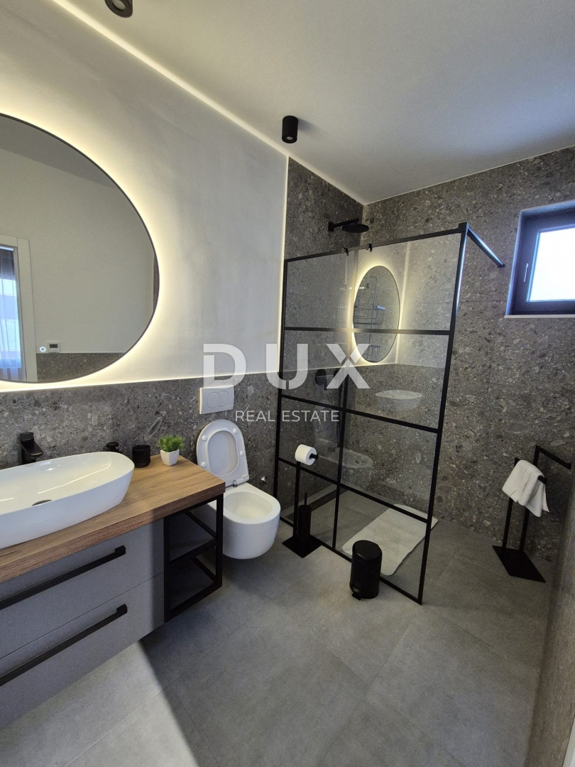 ZADAR, VRSI - Luksuzna vila s pogledom na morje