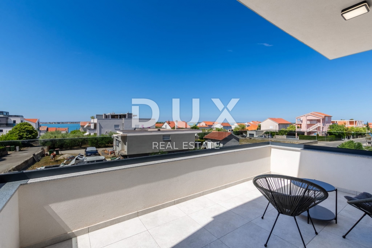 ZADAR, VRSI - Luksuzna vila s pogledom na morje