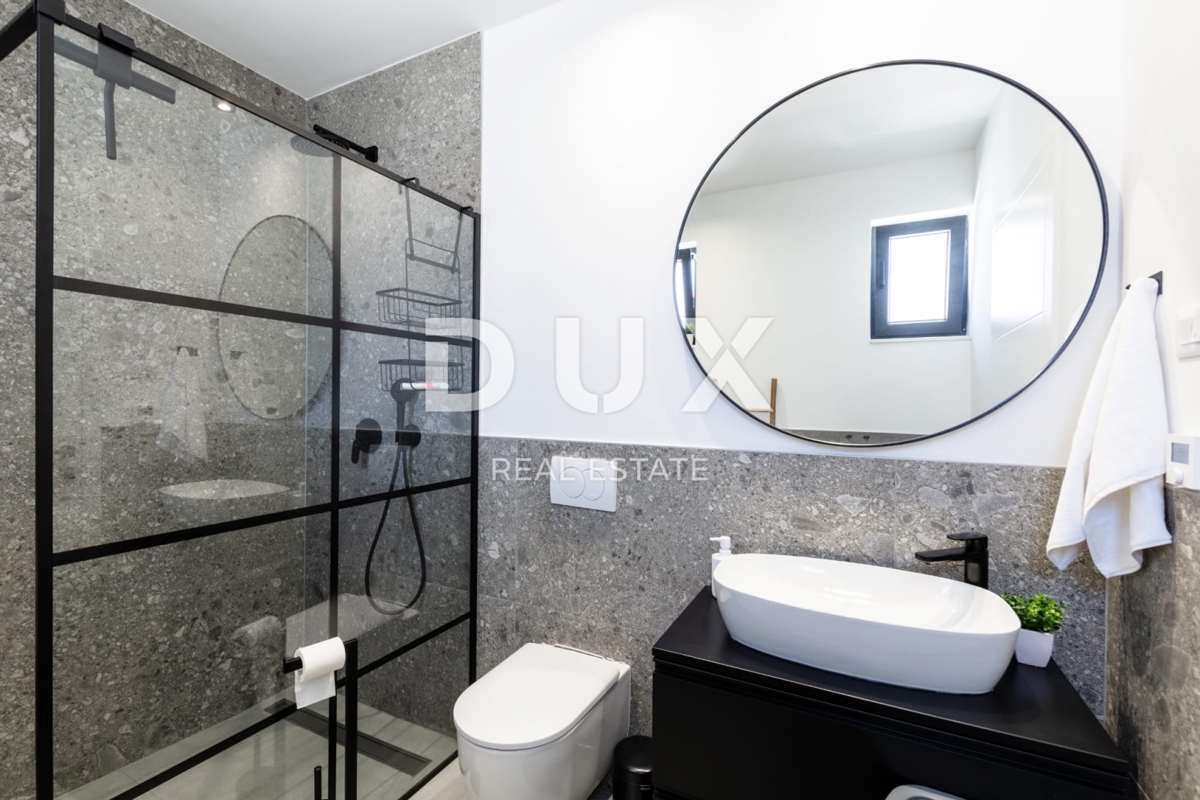 ZADAR, VRSI - Luksuzna vila s pogledom na morje