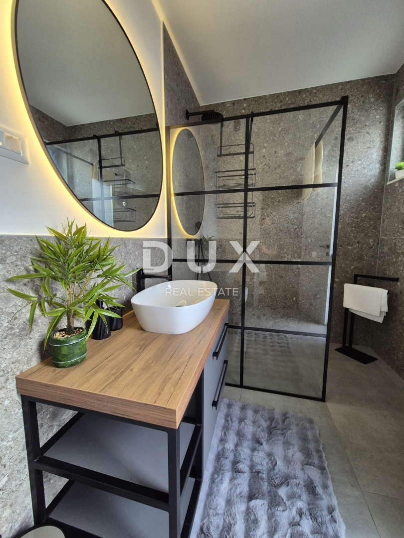 ZADAR, VRSI - Luksuzna vila s pogledom na morje