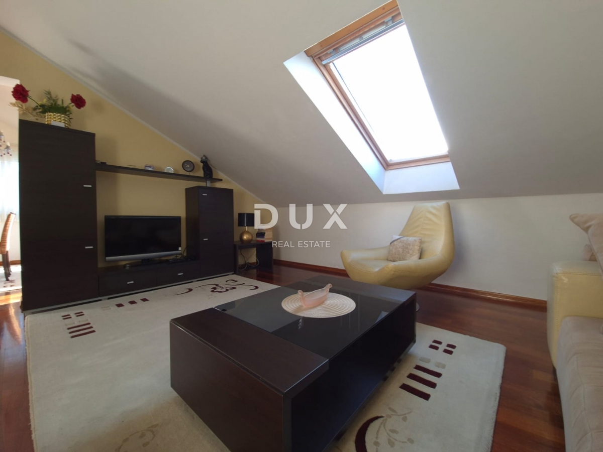 ZADAR, BORIK - PRILOŽNOST! Vila s 4 prostornimi apartmaji in pogledom na morje!