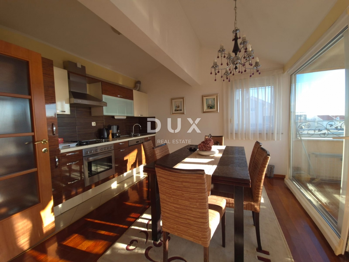 ZADAR, BORIK - PRILOŽNOST! Vila s 4 prostornimi apartmaji in pogledom na morje!