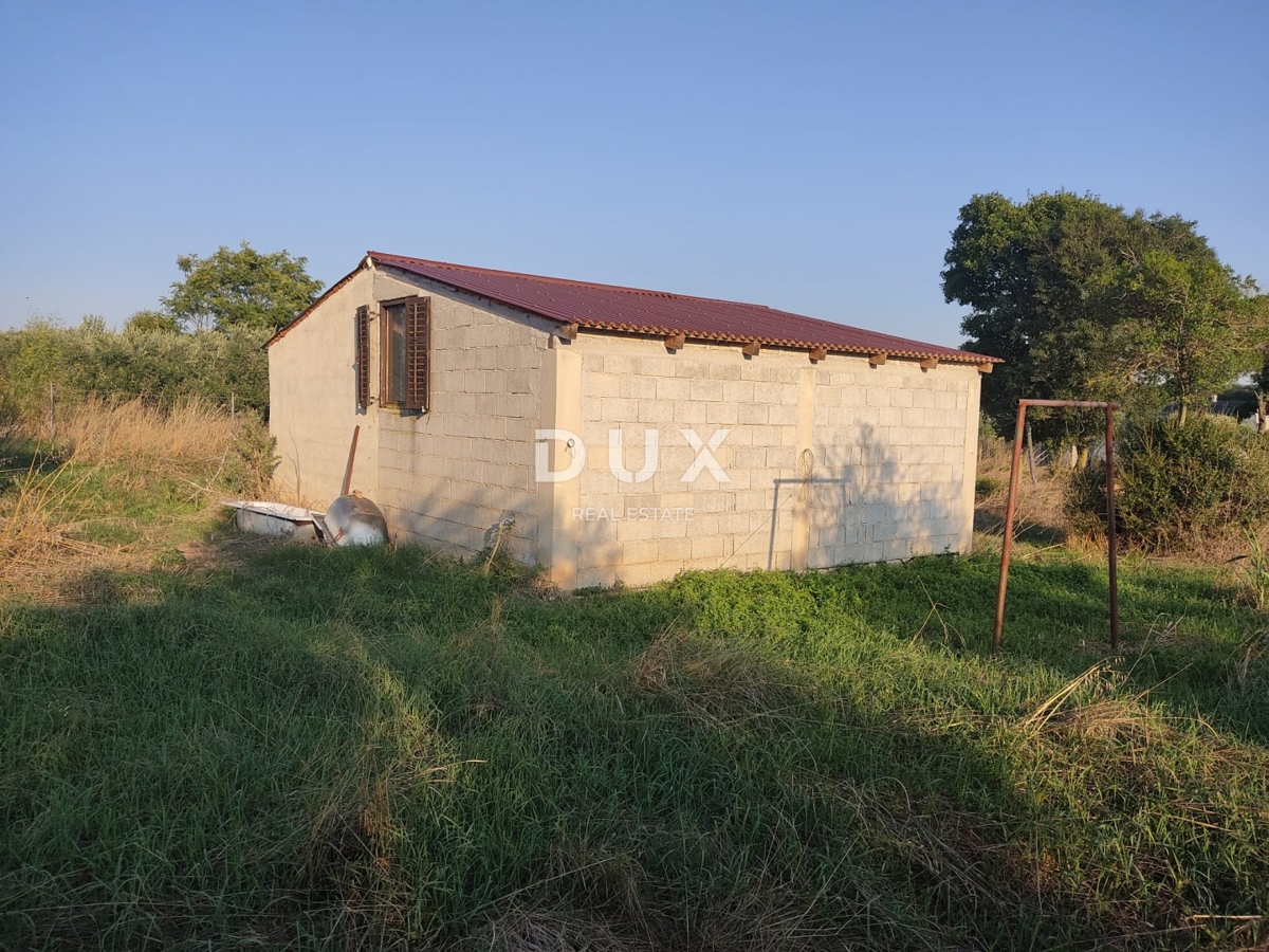 Zemljišče Šikići, Pula, 3.298m2