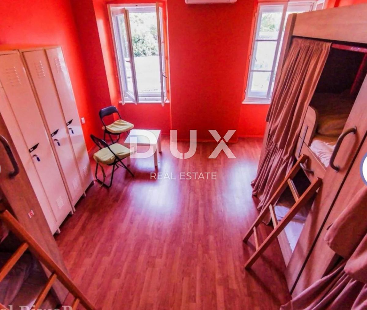 RIJEKA, CENTER - Hostel z dobro razvitim poslovanjem, POSLOVNA PRILOŽNOST za investicijo!