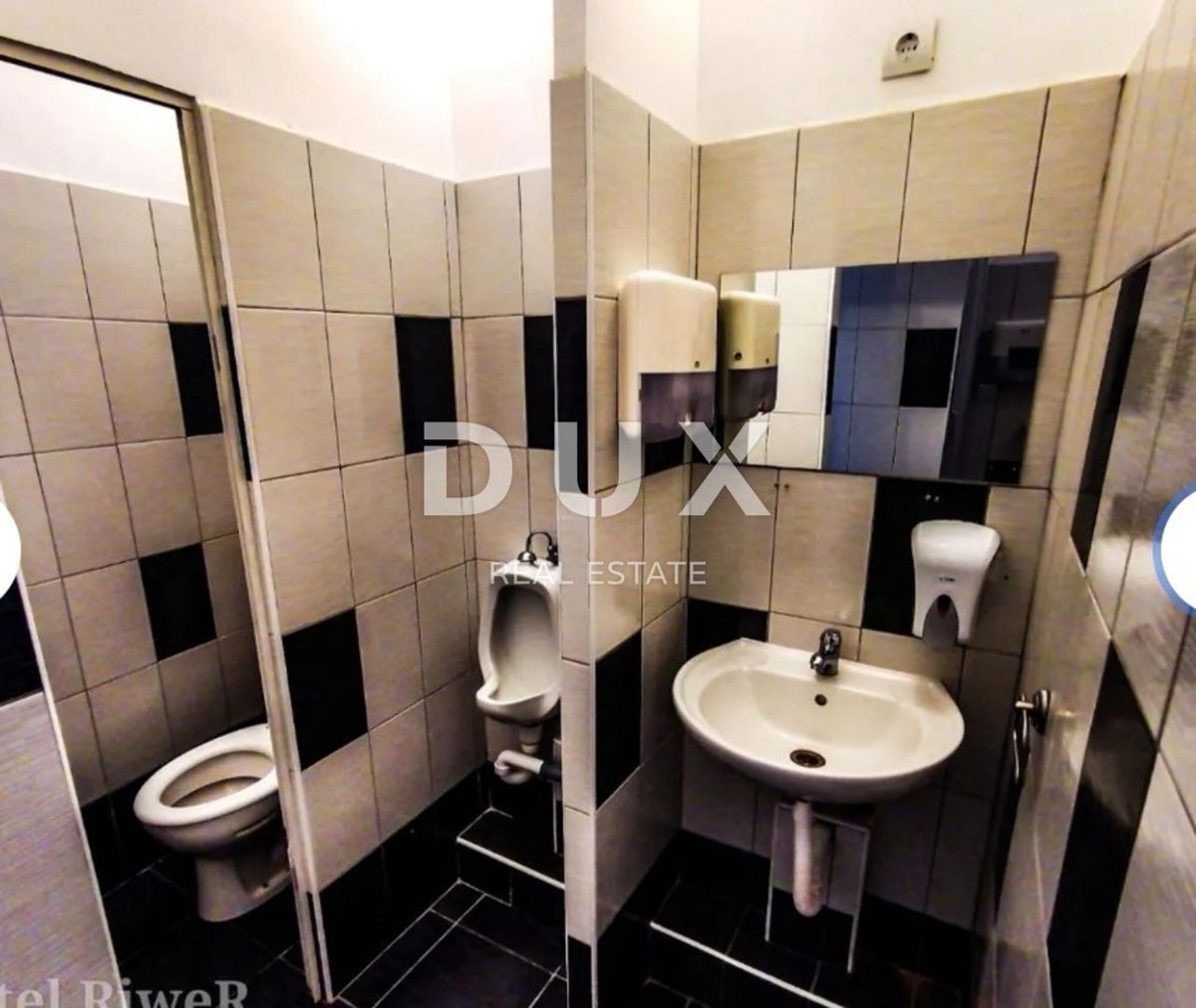RIJEKA, CENTER - Hostel z dobro razvitim poslovanjem, POSLOVNA PRILOŽNOST za investicijo!