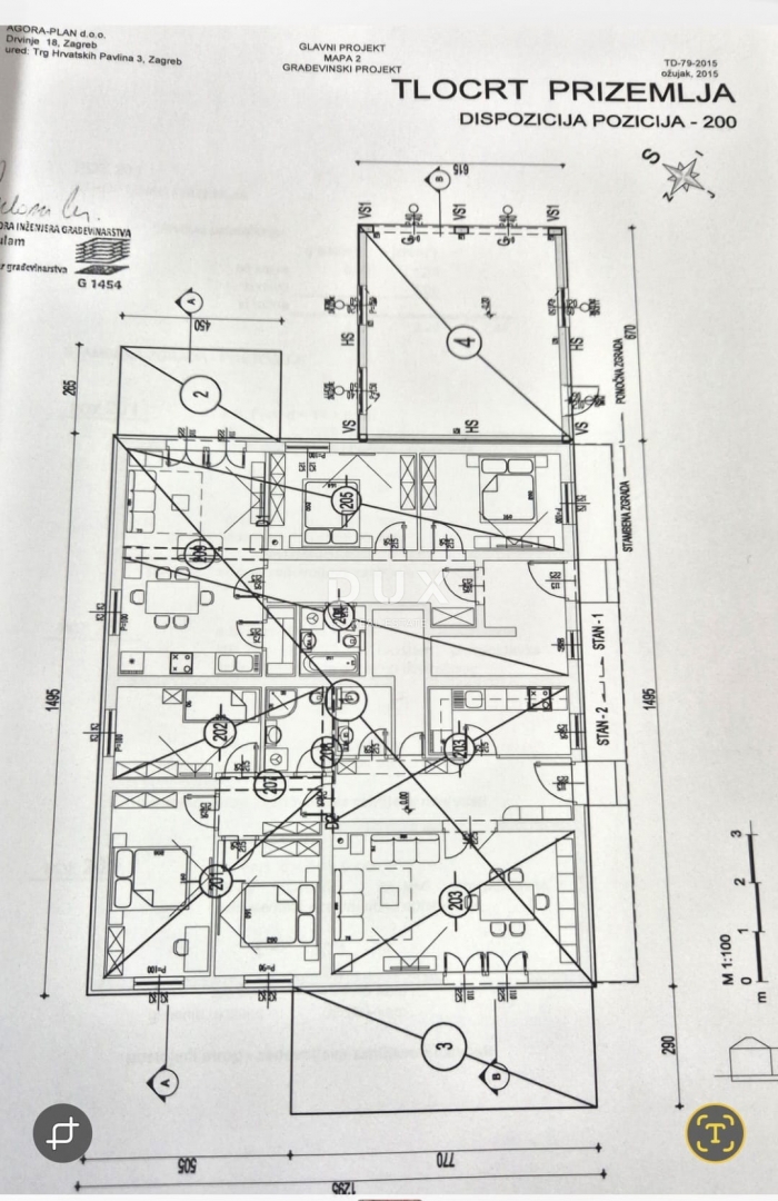 ŠIBENIK, PIROVAC - Hiša s 3 velikimi apartmaji, prostornim dvoriščem in odlično lokacijo, 300 m od morja!