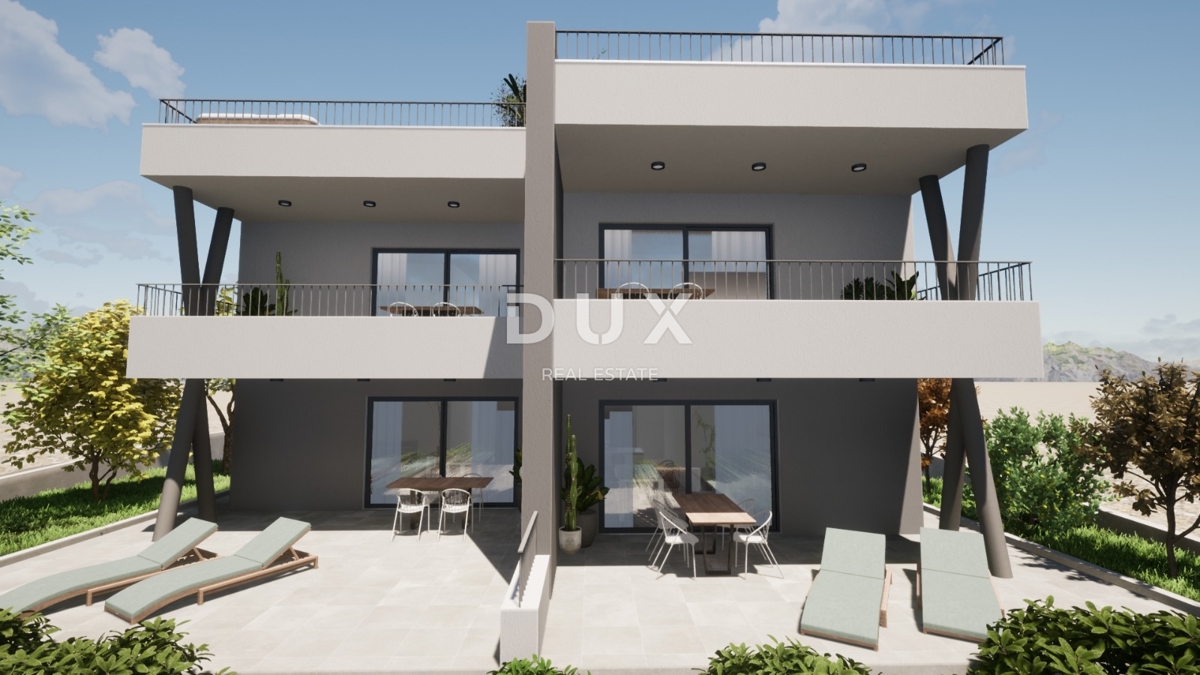 ŠIBENIK, VODICE – Stanovanje v prvem nadstropju z veliko teraso