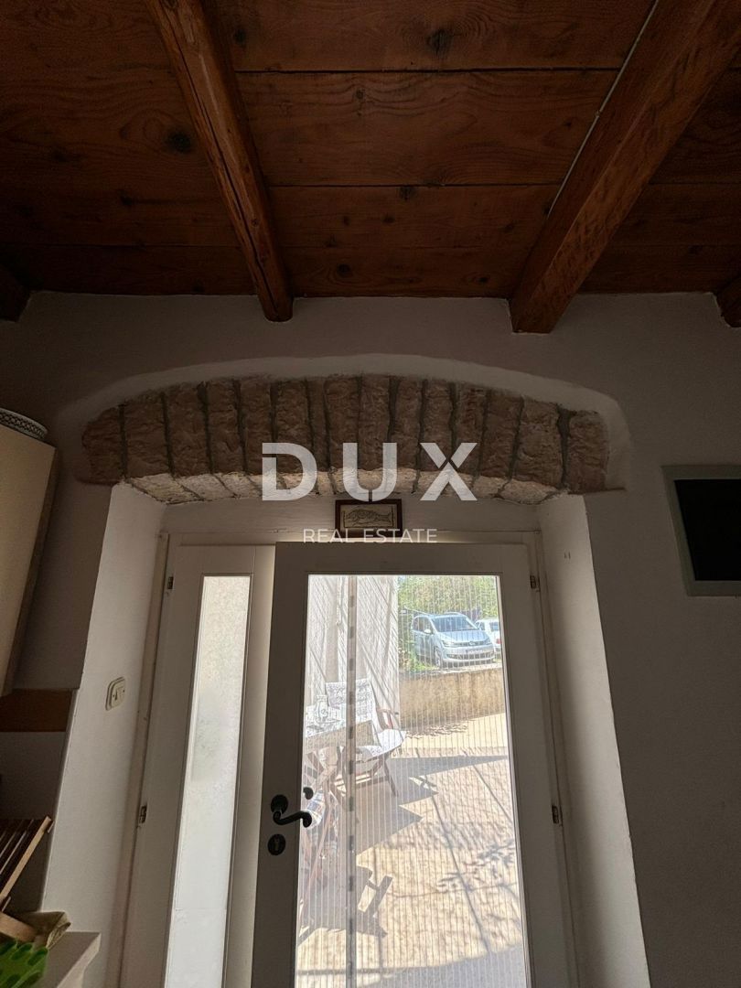 ISTRA, KANFANAR - Lepa istrska hiša + 490 m2 gradbenega zemljišča!