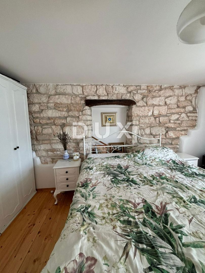 ISTRA, KANFANAR - Lepa istrska hiša + 490 m2 gradbenega zemljišča!