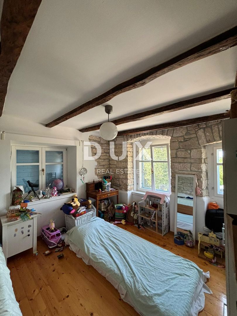 ISTRA, KANFANAR - Lepa istrska hiša + 490 m2 gradbenega zemljišča!