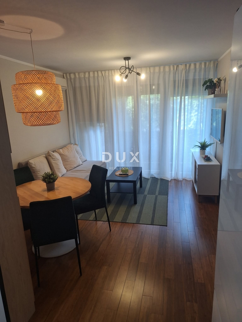 RIJEKA, DONJA VEŽICA - Popolnoma prenovljeno in opremljeno stanovanje z 2 spalnicama in dnevno sobo