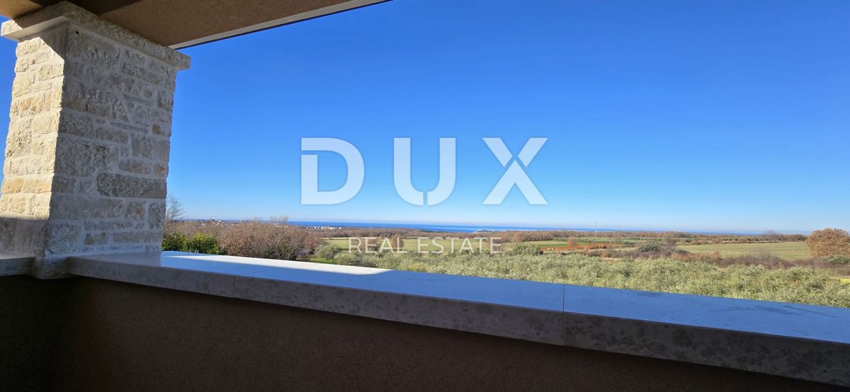 ISTRA, KAŠTELIR - Fascinantna kamnita vila s panoramskim pogledom na morje