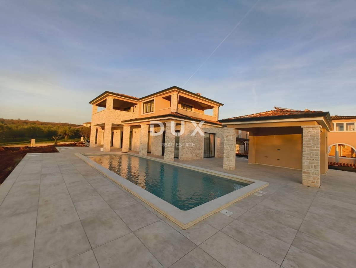 ISTRA, KAŠTELIR - Fascinantna kamnita vila s panoramskim pogledom na morje