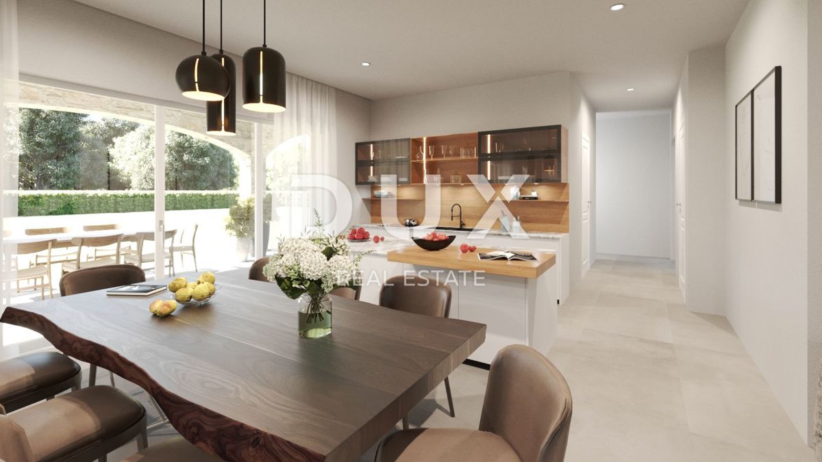 ISTRA, KAŠTELIR - Fascinantna kamnita vila s panoramskim pogledom na morje