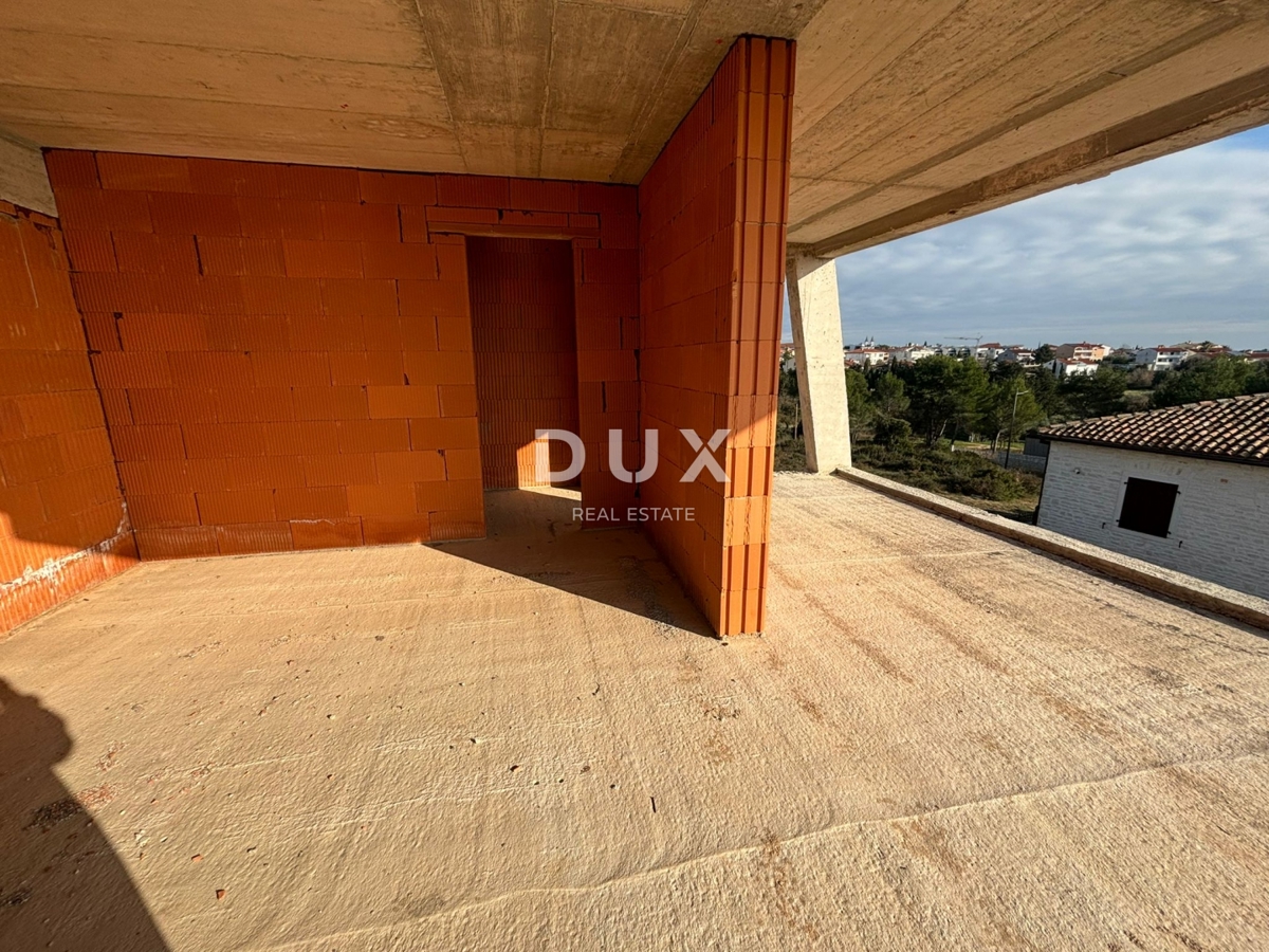 ISTRA, MEDULIN - Vaše sanje ob morju! Dvojček hiše s pogledom na morje iz vseh nadstropij, ROH BAU, EKSKLUZIVNO!