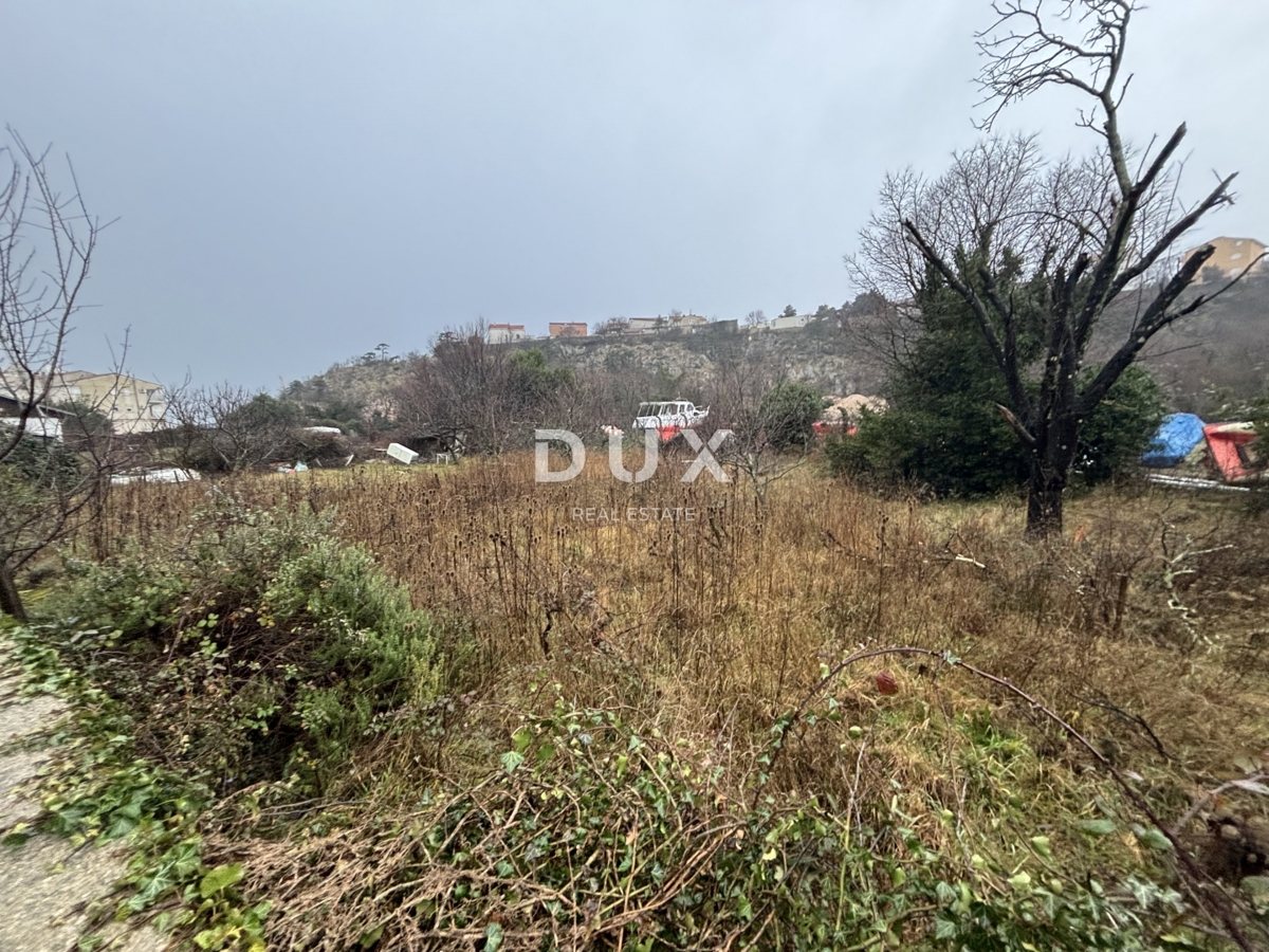 Zemljišče Novi Vinodolski, 834m2