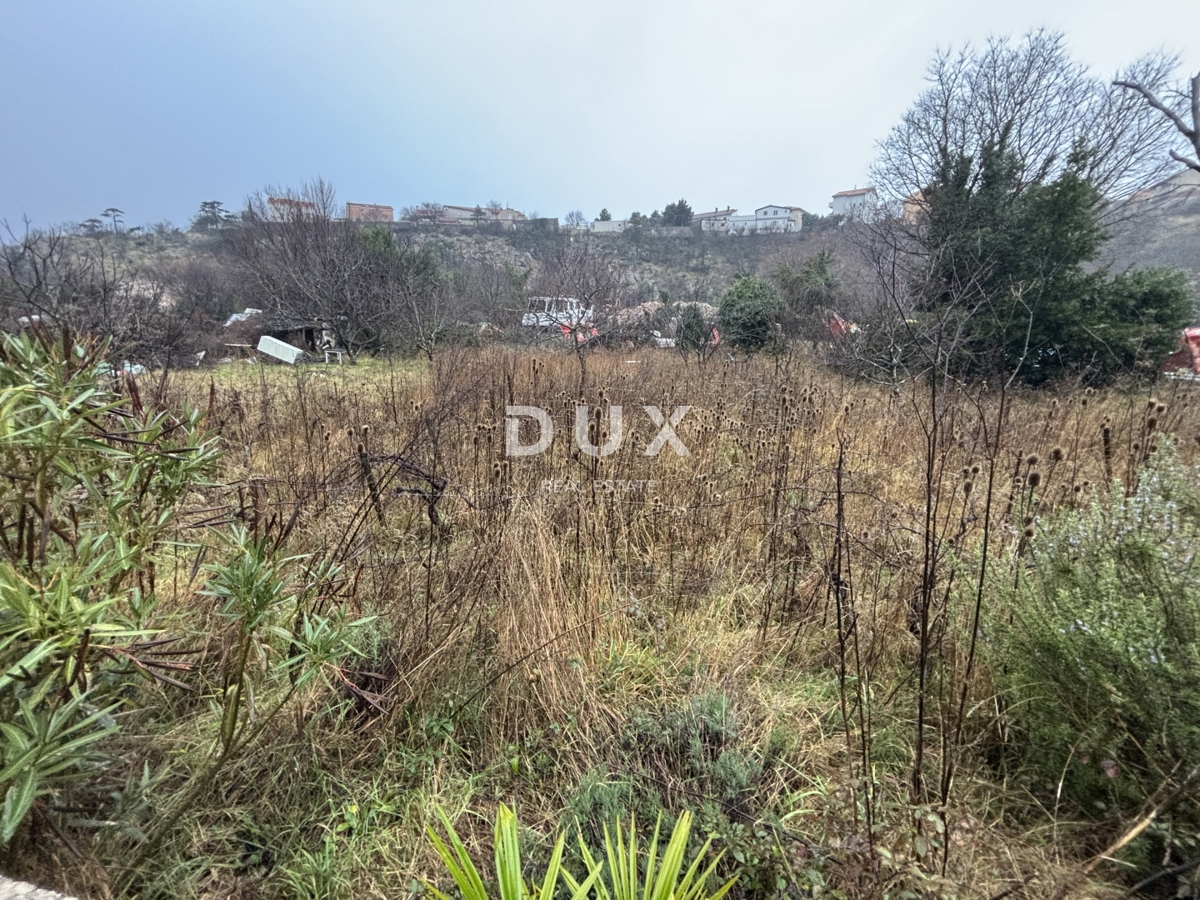 Zemljišče Novi Vinodolski, 834m2