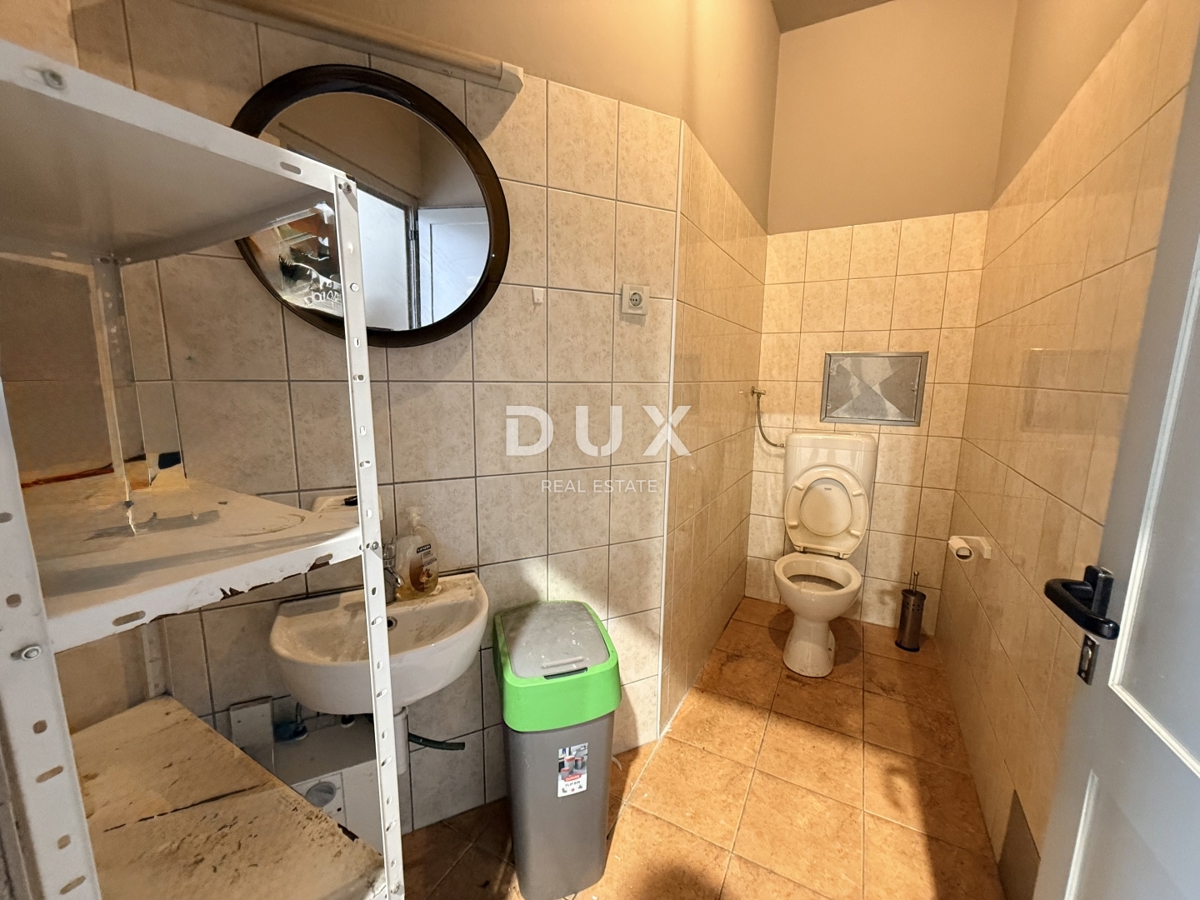 RIJEKA, CENTER - poslovni prostor 174m², skladišče v pritličju in parkirno mesto!