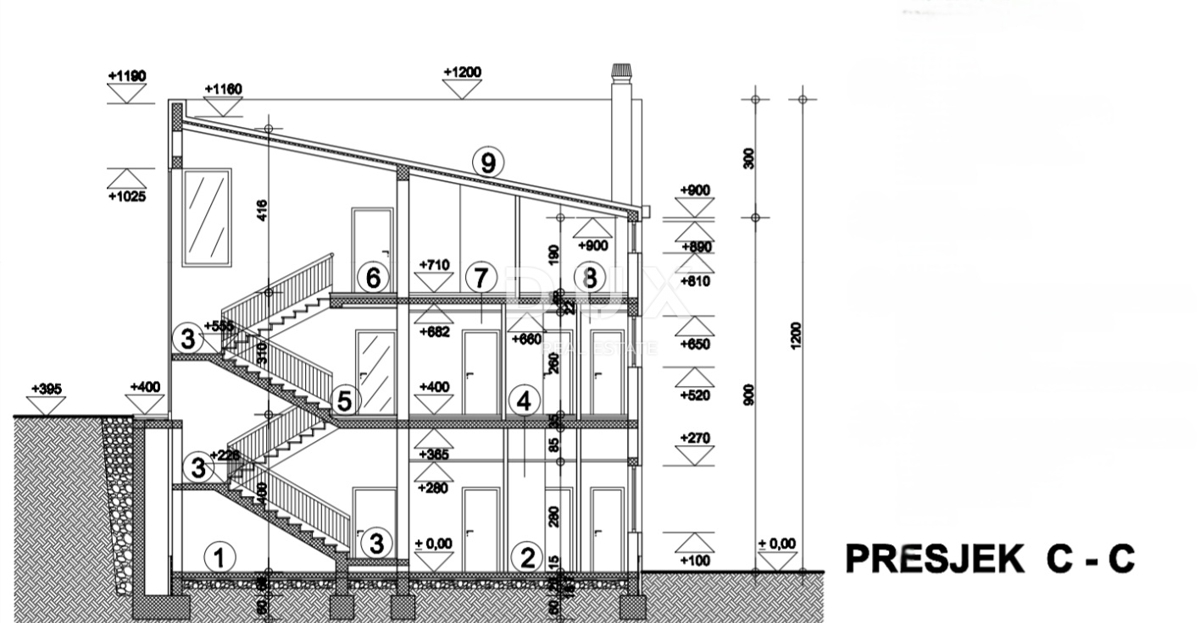 MATULJI, JURDANI, MUČIĆI - poslovna hala 600m2 + urejen vrt in parkirišče 1100m2