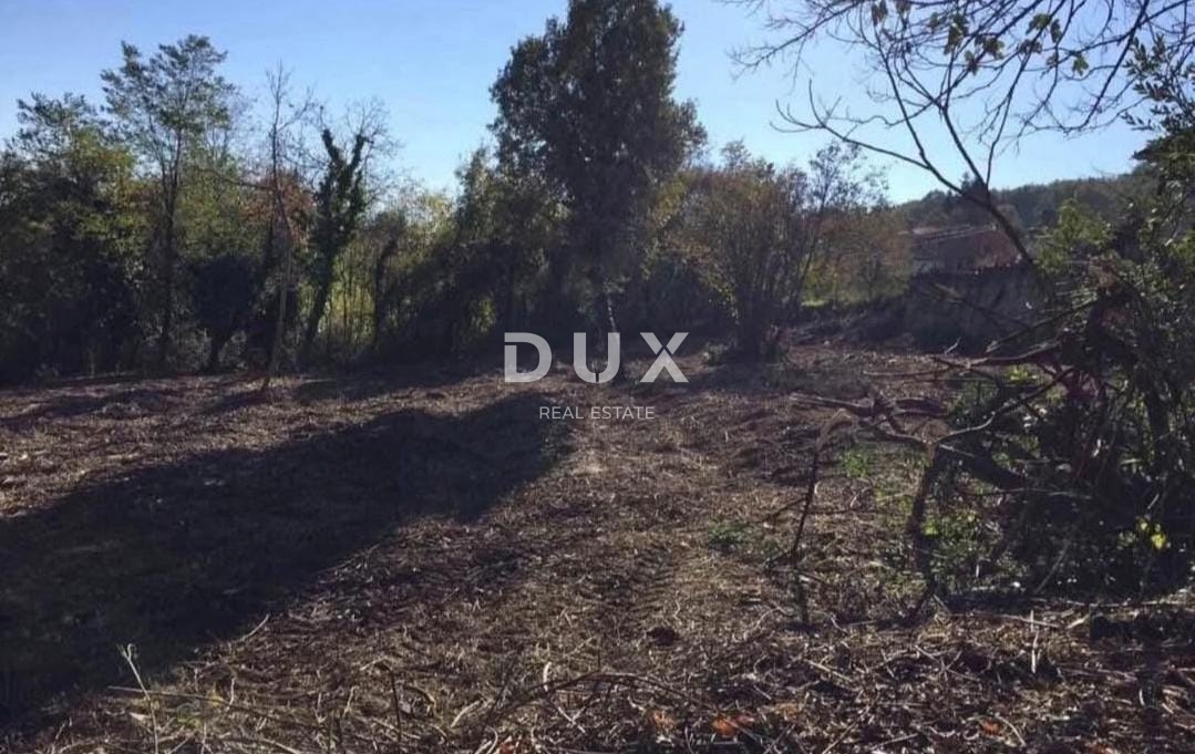 Zemljišče Pićan, 750m2