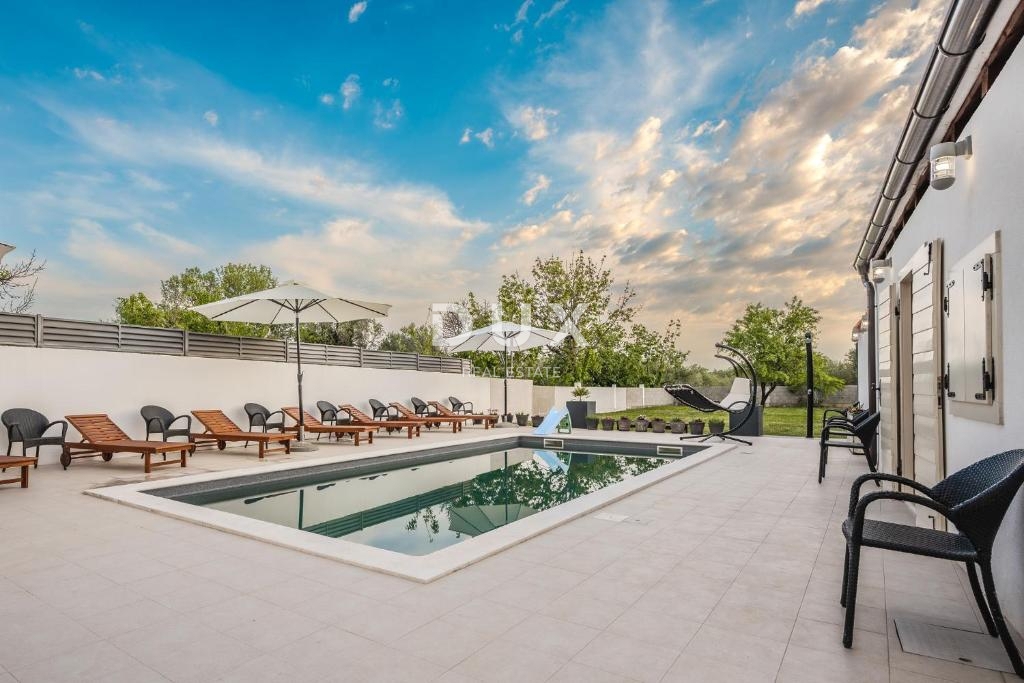 Hiša Sukošan, 112m2