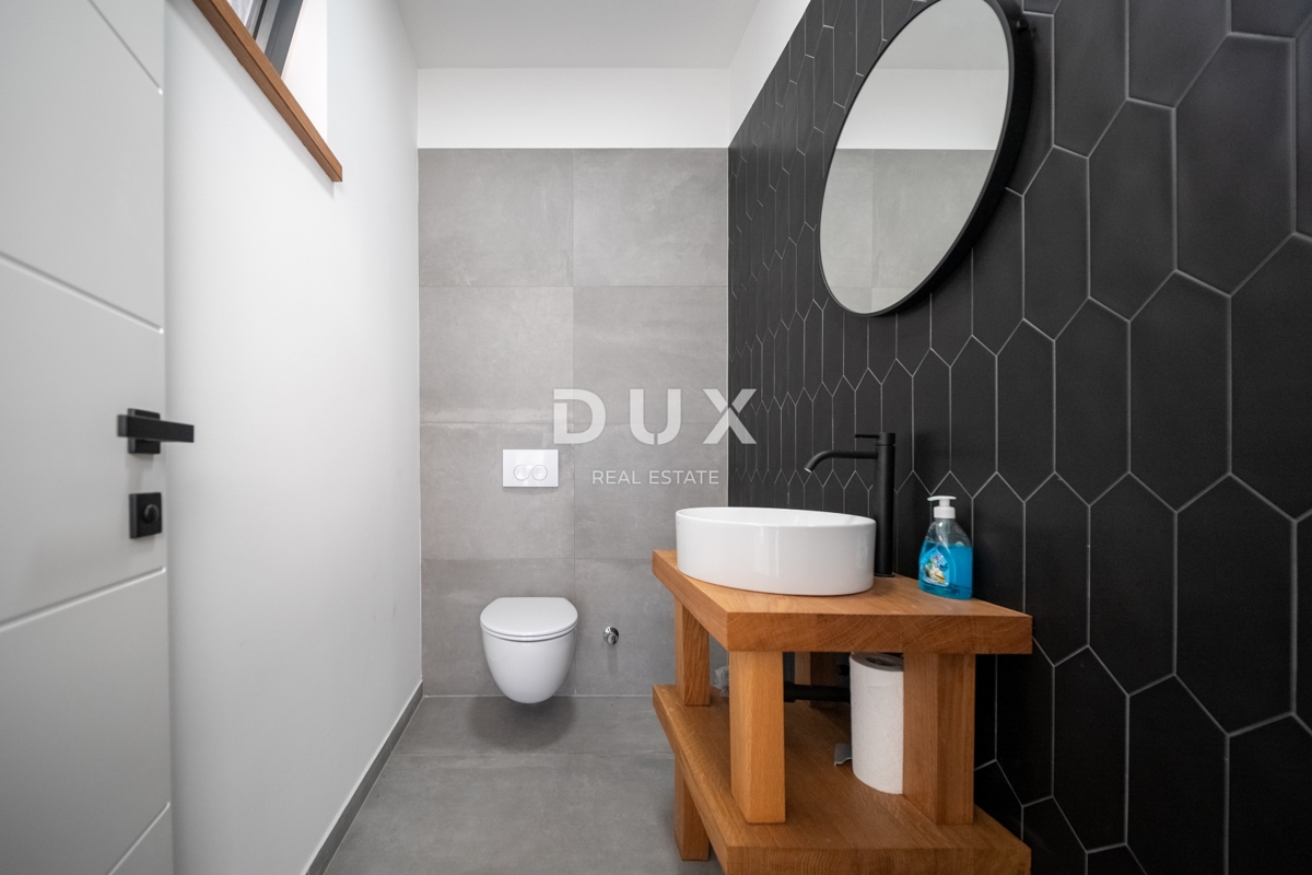 ISTRA, POREČ - Ekskluzivna vila z bazenom in pogledom na morje