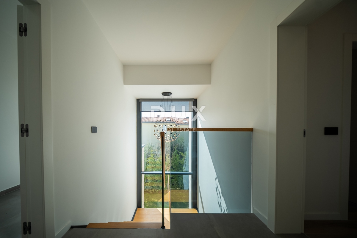 ISTRA, POREČ - Ekskluzivna vila z bazenom in pogledom na morje