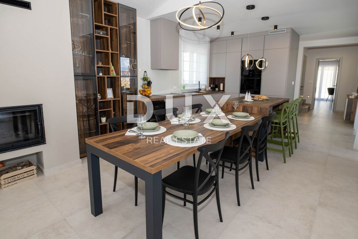 OTOK KRK, okolica mesta Krk - Luksuzna vila v novogradnji na mirni lokaciji