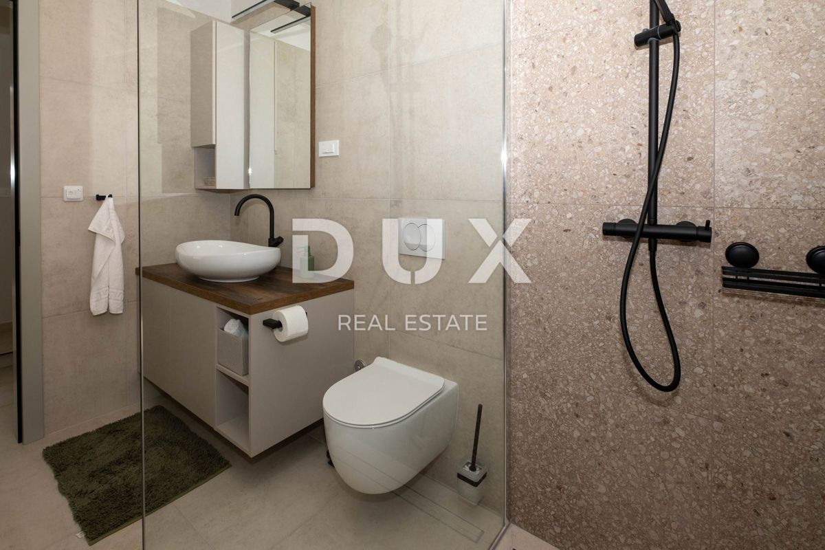 OTOK KRK, okolica mesta Krk - Luksuzna vila v novogradnji na mirni lokaciji