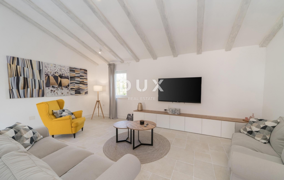 ISTRA, VIŽINADA - Mediteranska hiša z bazenom